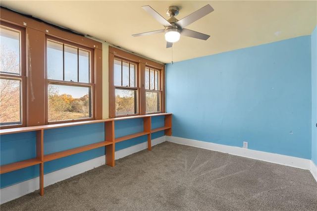 180 SW 21 Road, Warrensburg, MO 64093