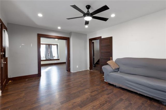 180 SW 21 Road, Warrensburg, MO 64093