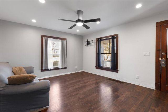 180 SW 21 Road, Warrensburg, MO 64093