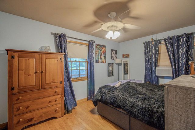 8146 W Raymond LANE, West Allis, WI 53219