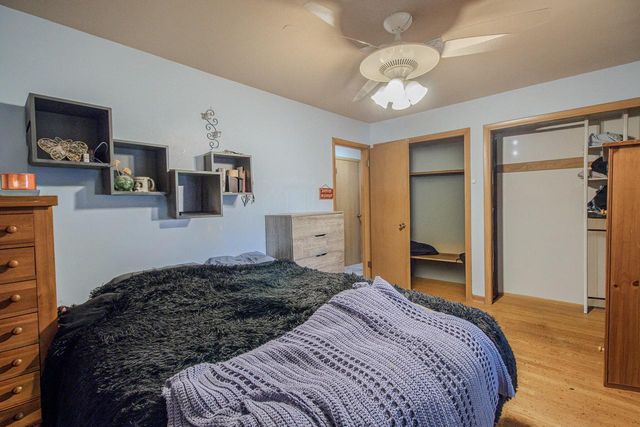 8146 W Raymond LANE, West Allis, WI 53219
