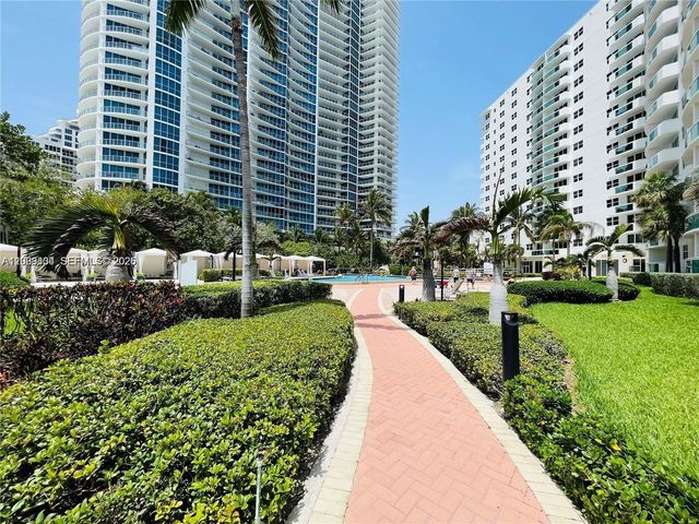 3001 S Ocean Dr 101, Hollywood, FL 33019