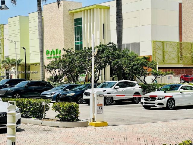 3001 S Ocean Dr 101, Hollywood, FL 33019