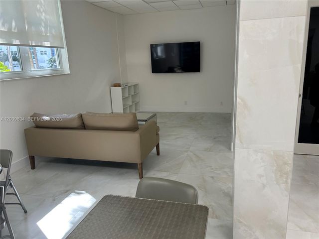 3001 S Ocean Dr 101, Hollywood, FL 33019