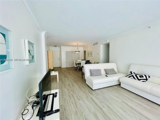 3001 S Ocean Dr 101, Hollywood, FL 33019
