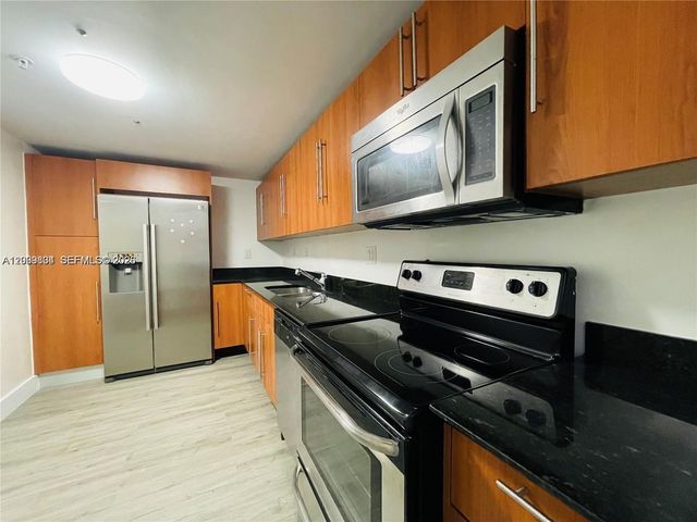 3001 S Ocean Dr 101, Hollywood, FL 33019