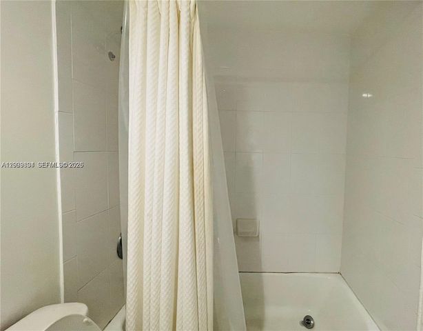 3001 S Ocean Dr 101, Hollywood, FL 33019