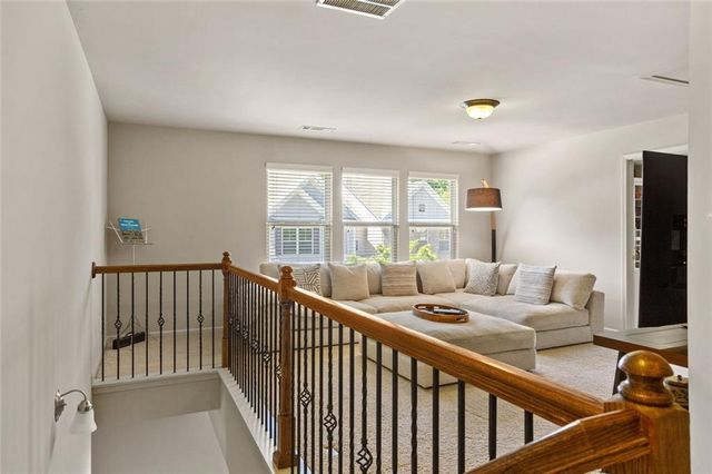 2390 Whiteoak Court SE, Smyrna, GA 30080