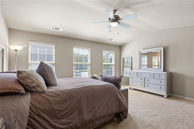 2390 Whiteoak Court SE, Smyrna, GA 30080