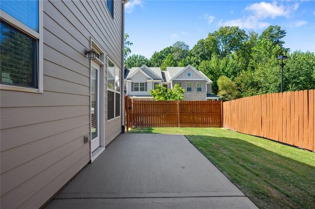 2390 Whiteoak Court SE, Smyrna, GA 30080