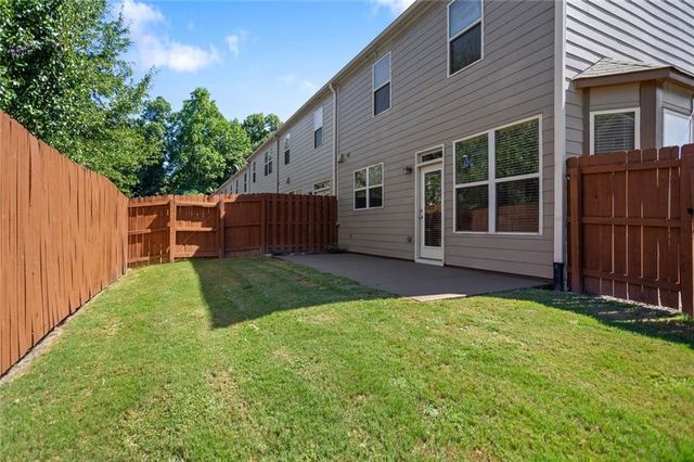 2390 Whiteoak Court SE, Smyrna, GA 30080