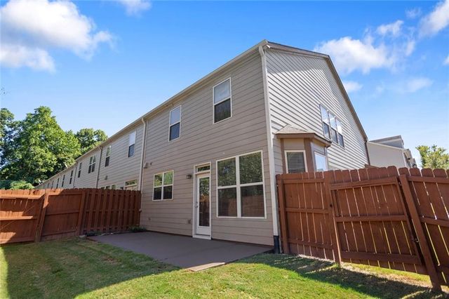 2390 Whiteoak Court SE, Smyrna, GA 30080