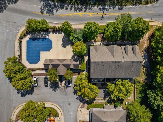 2390 Whiteoak Court SE, Smyrna, GA 30080