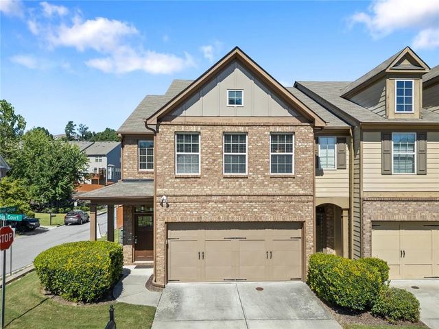 2390 Whiteoak Court SE, Smyrna, GA 30080