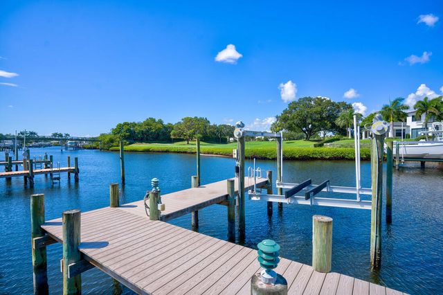 1503 Captains Way, Jupiter, FL 33477