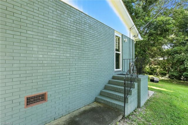 304 Roanoke Street, Reidsville, NC 27360