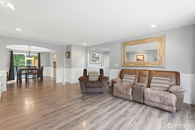 13827 Dogwood Court, Sultan, WA 98294