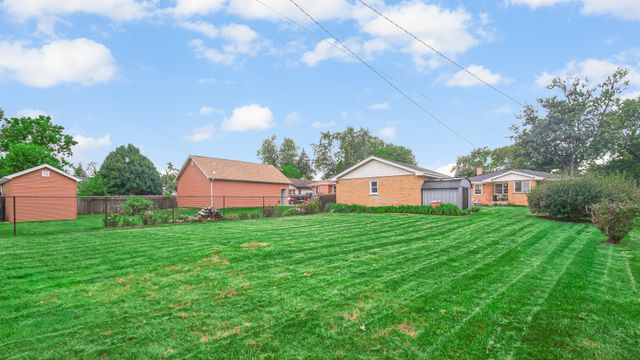 17247 69th Avenue, Tinley Park, IL 60477
