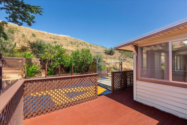 659 Ash Avenue, South San Francisco, CA 94080
