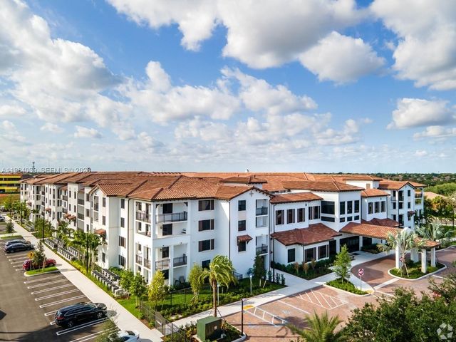 3991 NW 82nd Ave 1-213, Cooper City, FL 33024