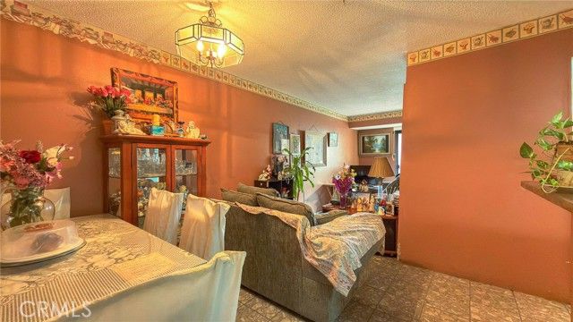 700 W 3rd 314, Santa Ana, CA 92701