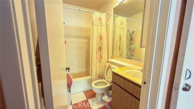 700 W 3rd 314, Santa Ana, CA 92701