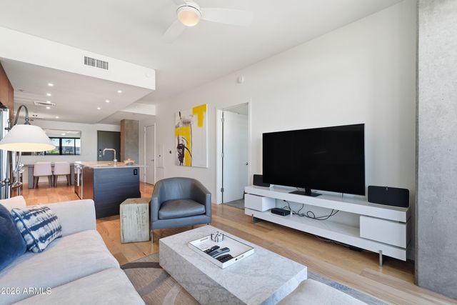 2300 E Campbell Avenue Unit 318, Phoenix, AZ 85016