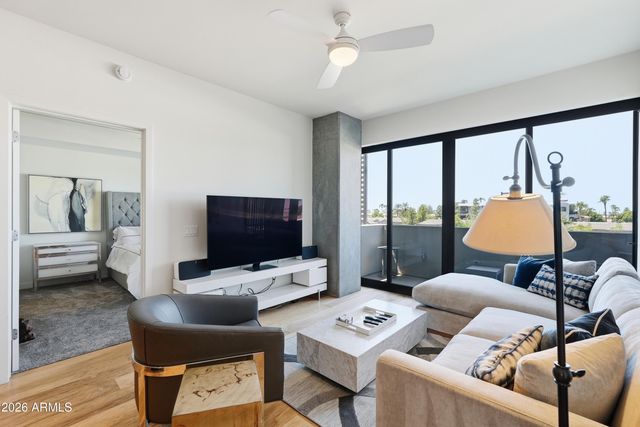 2300 E Campbell Avenue Unit 318, Phoenix, AZ 85016