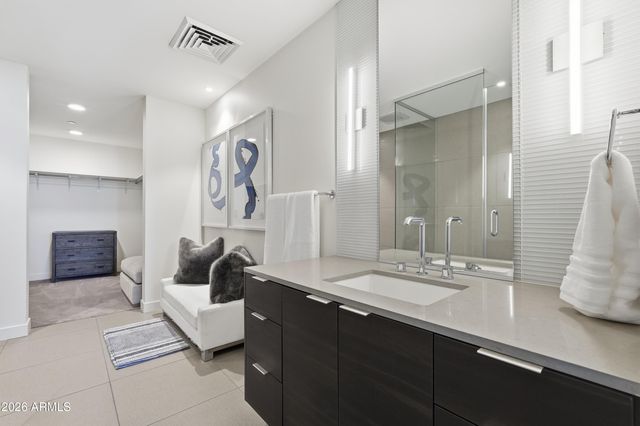 2300 E Campbell Avenue Unit 318, Phoenix, AZ 85016