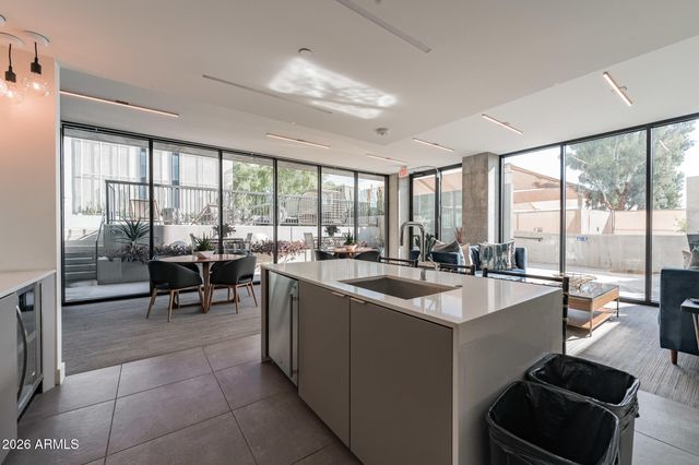 2300 E Campbell Avenue Unit 318, Phoenix, AZ 85016