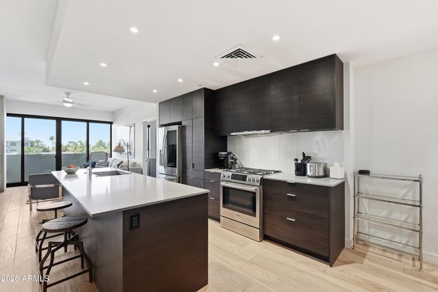 2300 E Campbell Avenue Unit 318, Phoenix, AZ 85016