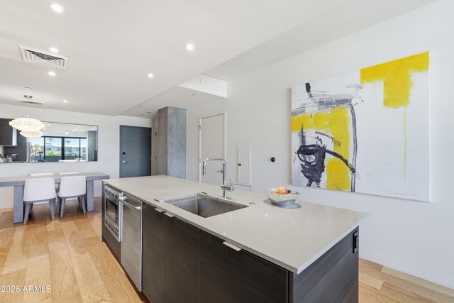 2300 E Campbell Avenue Unit 318, Phoenix, AZ 85016