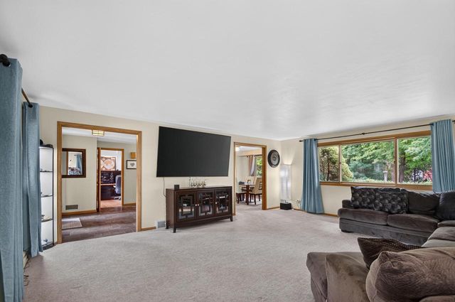 418 Jonathon DRIVE, Racine, WI 53402
