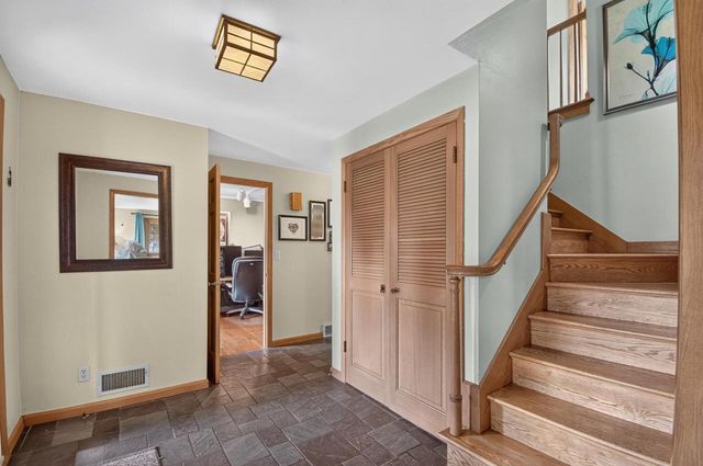418 Jonathon DRIVE, Racine, WI 53402