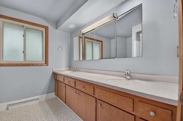 418 Jonathon DRIVE, Racine, WI 53402