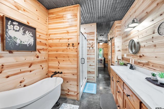 3815 FM 2088, Quitman, TX 75783