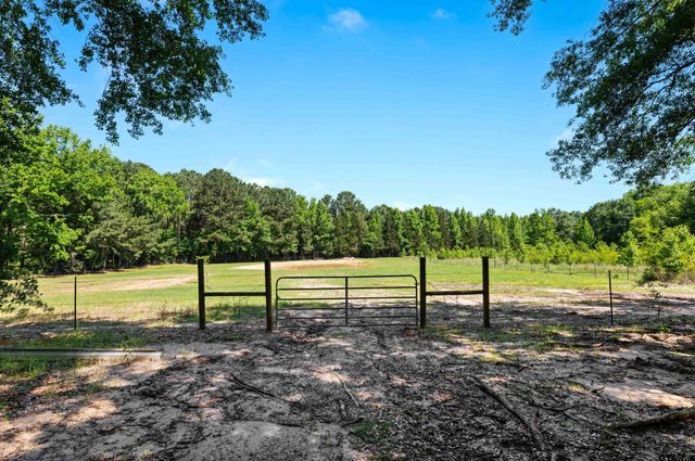 3815 FM 2088, Quitman, TX 75783