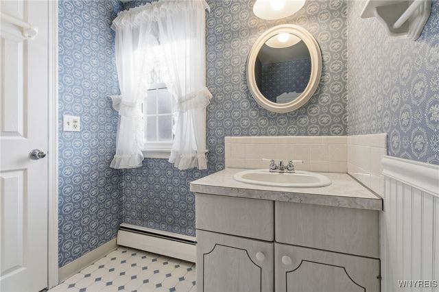 90 Swanson Terrace, Amherst, NY 14221