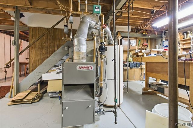 90 Swanson Terrace, Amherst, NY 14221