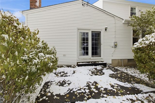 90 Swanson Terrace, Amherst, NY 14221