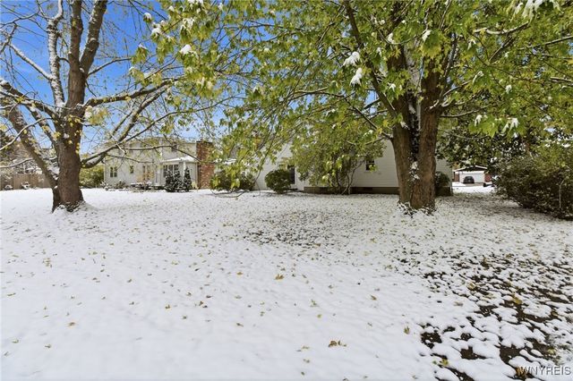 90 Swanson Terrace, Amherst, NY 14221