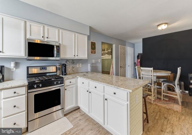 340 LINCOLN AVE, Bellmawr, NJ 08031