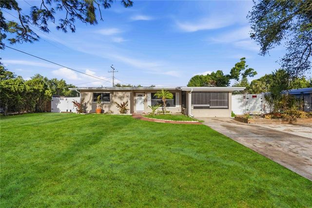 2715 INGOT PLACE, Sarasota, FL 34235