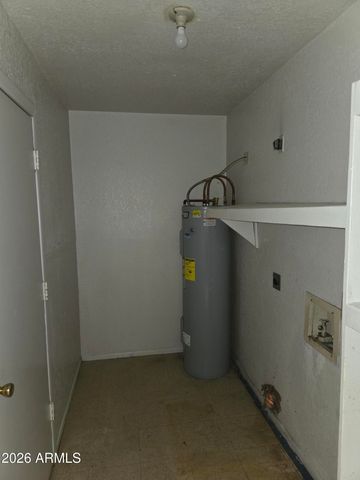 3321 W GROVERS Avenue, Phoenix, AZ 85053