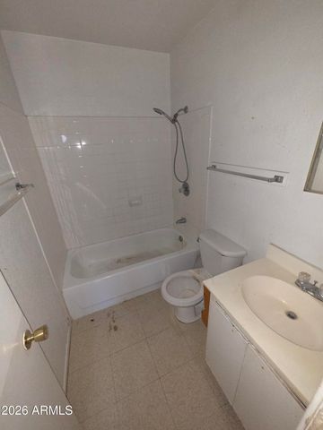 3321 W GROVERS Avenue, Phoenix, AZ 85053