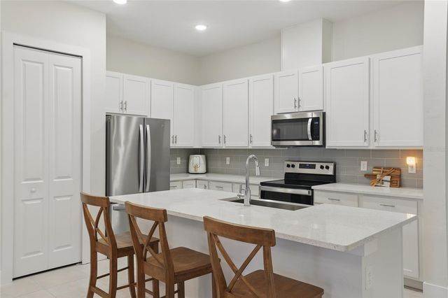 1462 BROOKDALE COURT, Oviedo, FL 32765