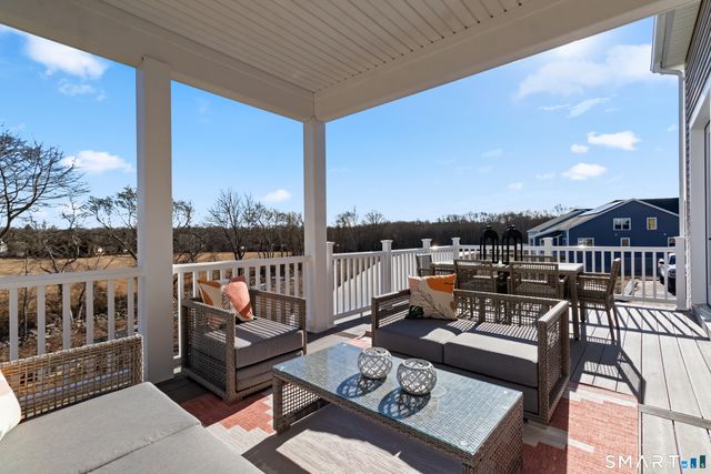 32 Summertime Circle, Stonington, CT 06379