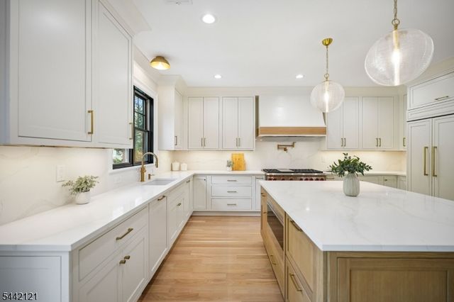 25 Beverly Rd, Madison Boro, NJ 07940