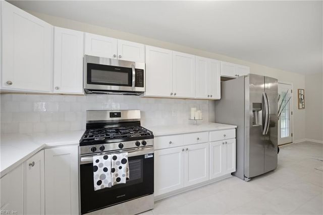 3661 Deerfield DR, Suffolk, VA 23435