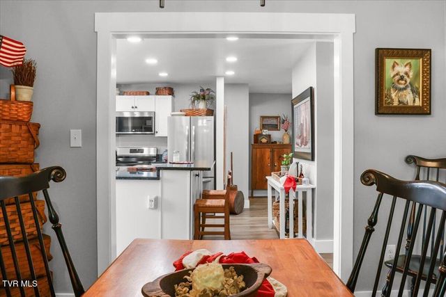 1100 King Springs Road, Johnson City, TN 37601
